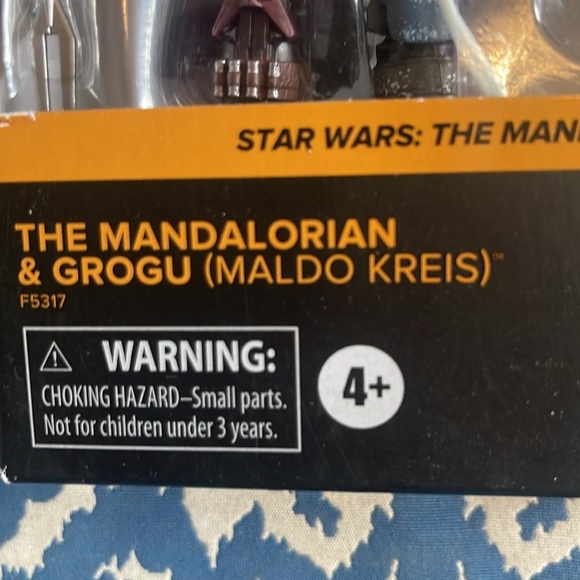 Star Wars Collectible Figurines The Black Series "The Mandalorian & Grogu" - Picture 3 of 8